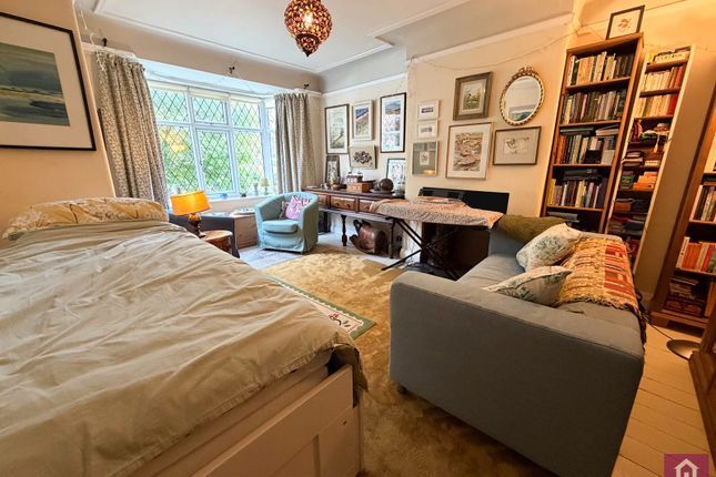 5, Chiltern Gardens, Greater Manchester photo 2