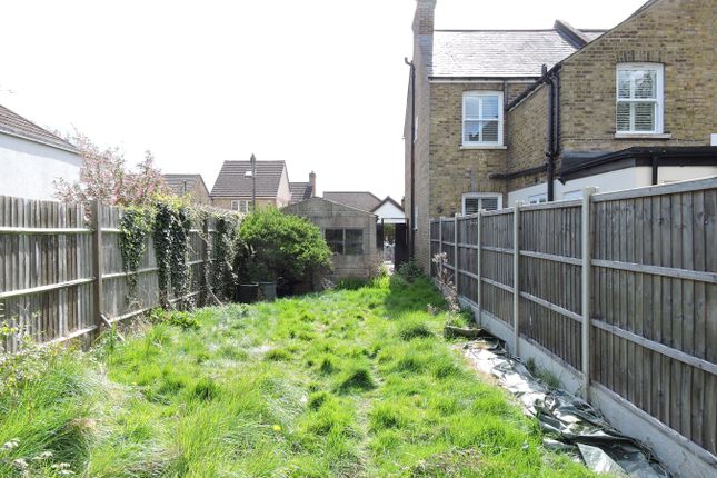 33, Cedar Park Road, Enfield, EN2 photo 5