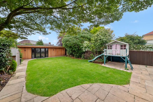 35, Vine Lane, Hillingdon photo 2