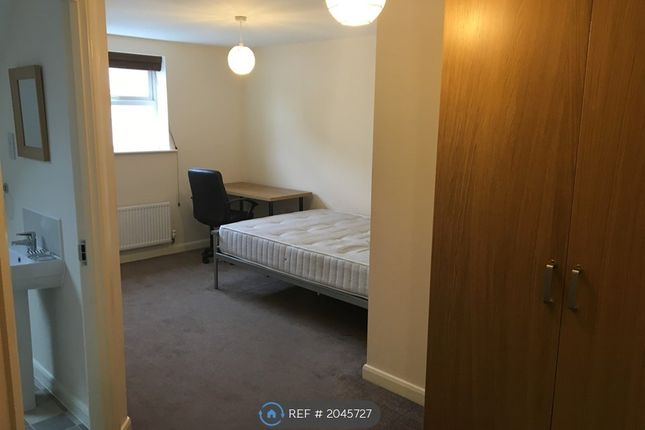 Room to rent in Poppleton Close, Coventry