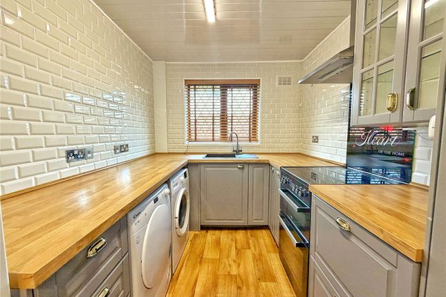 4, Sundew Place, Manchester photo 4