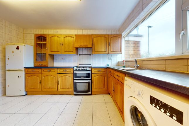 28, Palace Road, London, UK photo 2