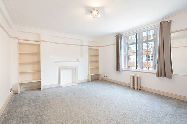 Flat to rent in Coram Street, London