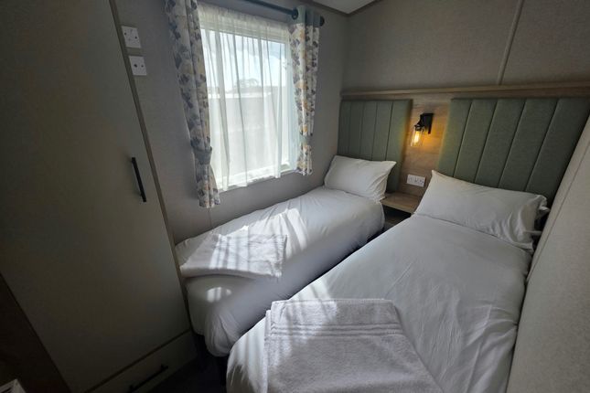 990, Malton Road, York photo 3