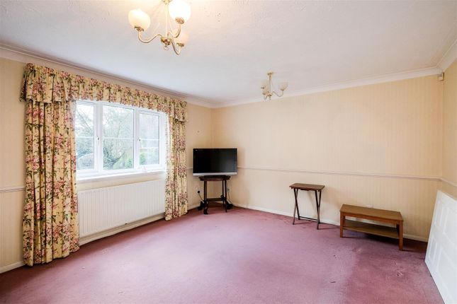 Flat for sale in Maystocks, Chigwell Road, South Woodford