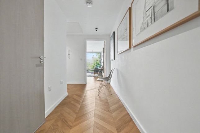 Flat 11, The Wharf,, Coal Orchard, Somerset photo 3