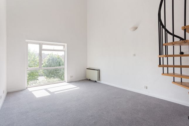 Flat for sale in Eisenhower House, 12 Vicarage Road, Hampton Wick, Kingston Upon Thames