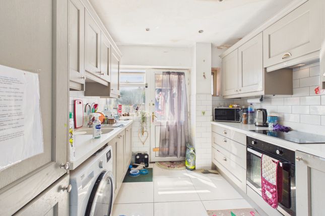 85 Hebden Avenue, Hull, East Riding Of Yorkshire photo 3