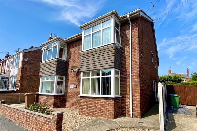 1-bed flat on Flat 1, Clifford Court, Hornsea, £79,950