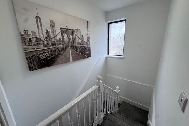 10, Albert Street, Llanelli photo 4