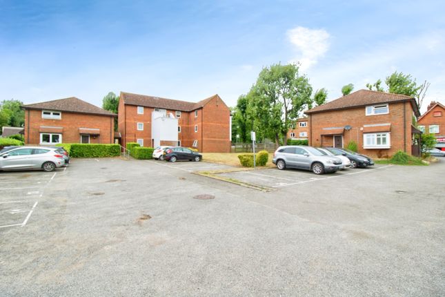 Thumbnail Studio for sale in Matthews Close, Harold Wood, Romford