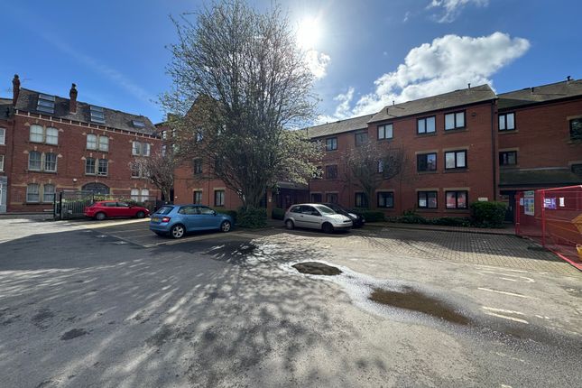 Flat for sale in Chantrell Court, Leeds