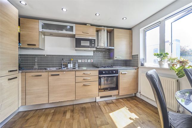 40, Stane Grove, London photo 3