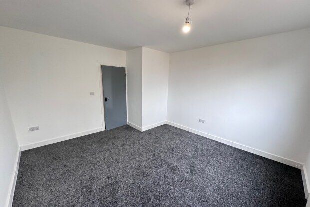 End terrace house to rent in White Lodge Gardens, Nottingham