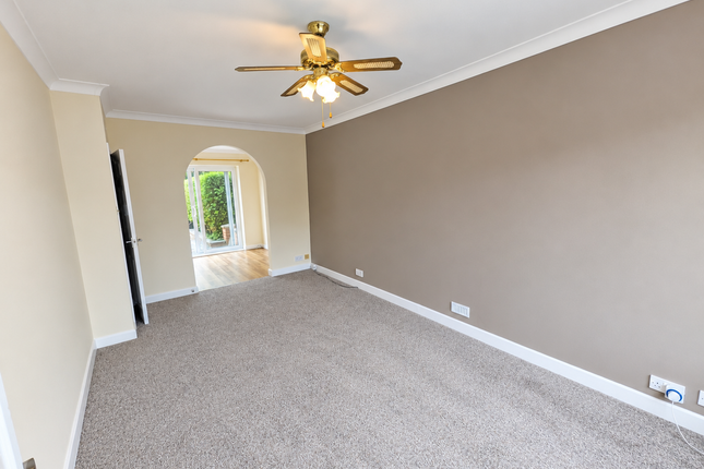 34, Leedham Close, Sheffield photo 4