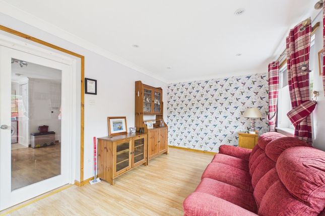 19, Mountherrick, East Kilbride photo 3