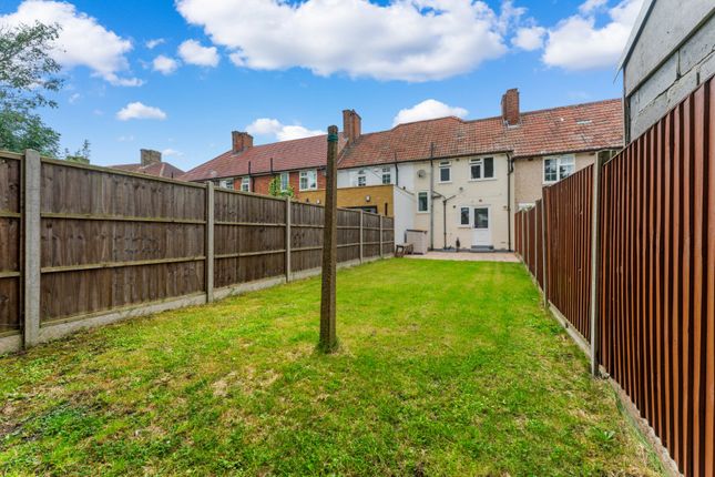 19, Furness Road, Morden photo 4