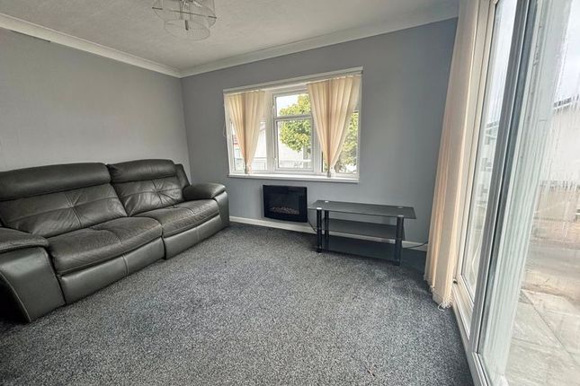 18, Bridge Park, Watchet photo 3