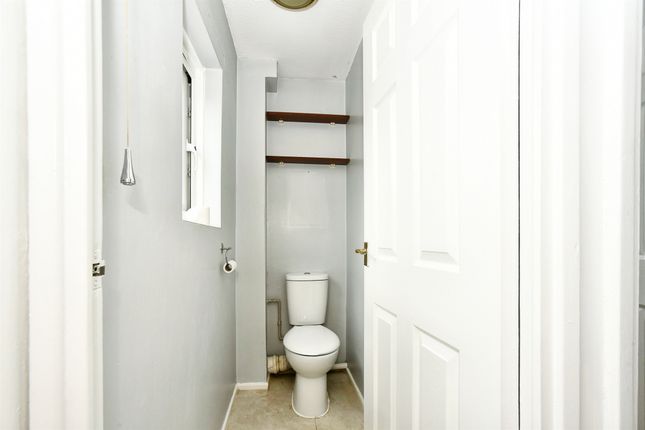 1, Prince Charles Close, ANDOVER photo 4