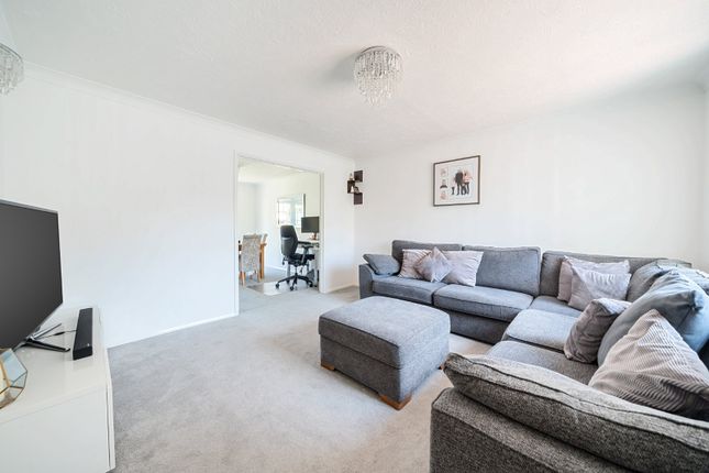 3, Eltham Avenue, Berkshire photo 2