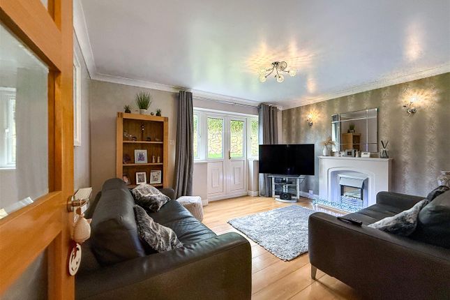 22, Hillside Close, Mow Cop photo 4