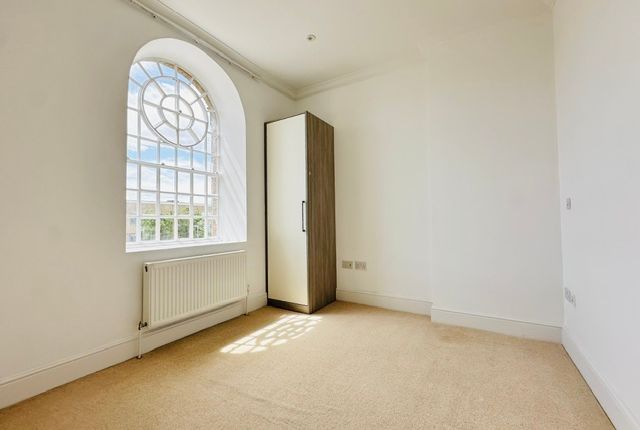 Clerkenwell House, Hilda Road, Hanwell Borders  photo 2