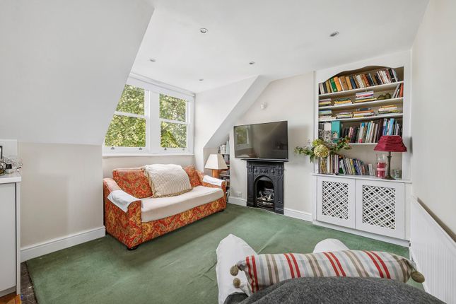 Flat for sale in Beverley Road, Chiswick