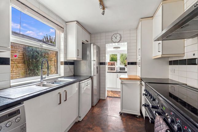 Newry Road, Twickenham photo 3