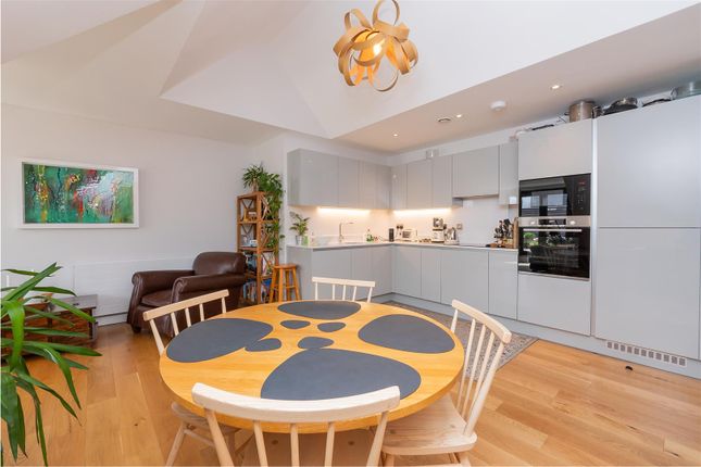 Flat for sale in Hope Quay, Wapping Wharf, Bristol