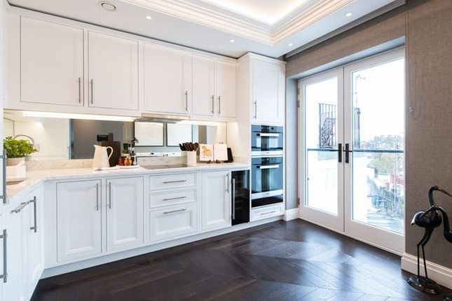 Apartment 10, London photo 4