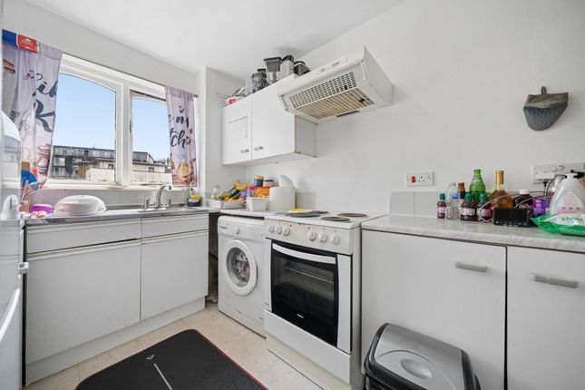 56 Glenville Grove, London photo 2