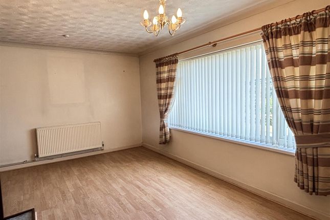 32A, Heol Nazareth, Llanelli photo 4
