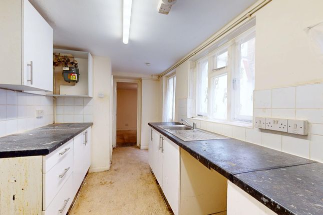 Flat 1, 21/23 Harewood Avenue, London photo 5