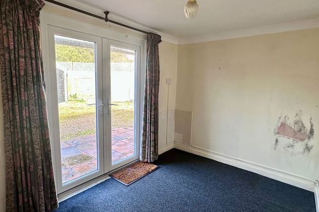 17, Oakwood Road, Hayling Island photo 3