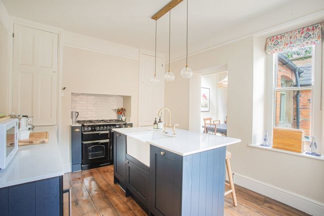 Union Cottage, 16 Gumstool Hill, Tetbury photo 3