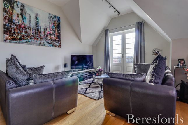 20 Rose Court,, The Galleries, Brentwood photo 4