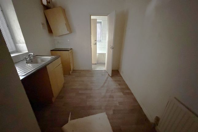25B, Coningham Road, SHEPHERDS BUSH photo 3