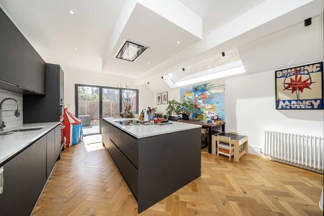 54, Pathfield Road, London photo 2