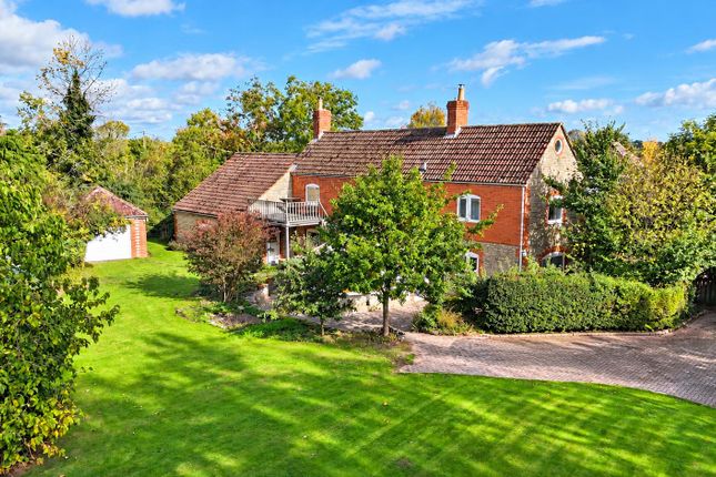 5 Bedroom Detached in GL14 1NF