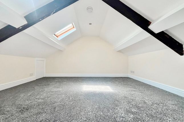 7 Dolau Road, Llanelli photo 3
