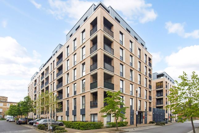 Flat for sale in Holman Drive, Southall