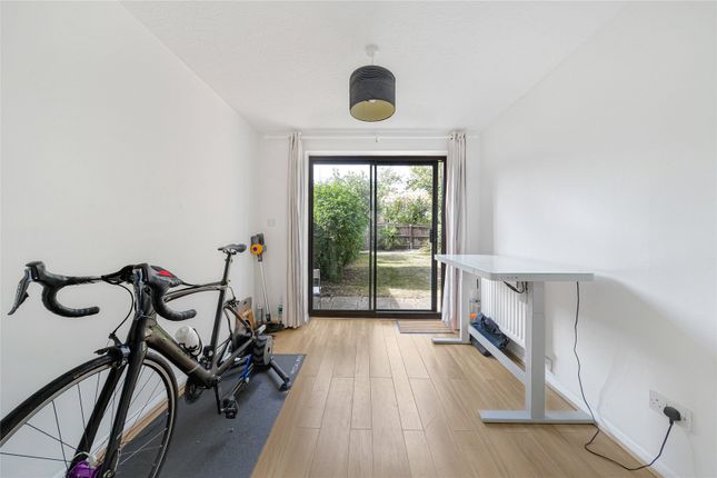 32, Morgan Drive, Kent photo 4