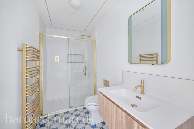 Flat 2, 2a, Longfield Street, London photo 4