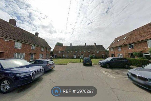 Horsecroft, Banstead photo 2
