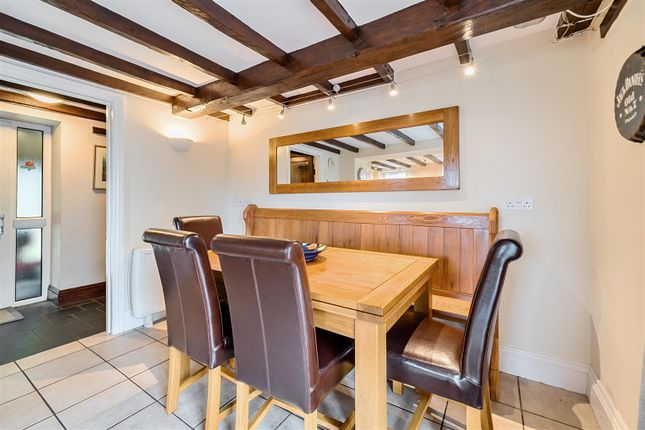 Langstone Court, Launceston photo 4