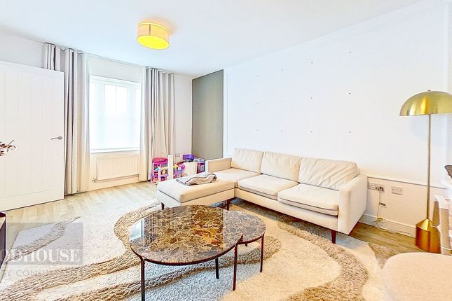 36, Elizabeth Gardens, Goffs Oak photo 4