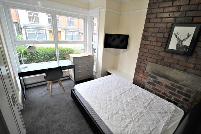 Headingley Avenue, Leeds photo 4