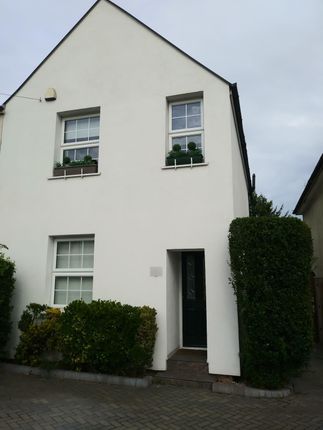 252, Shenley Road, Borehamwood photo 2