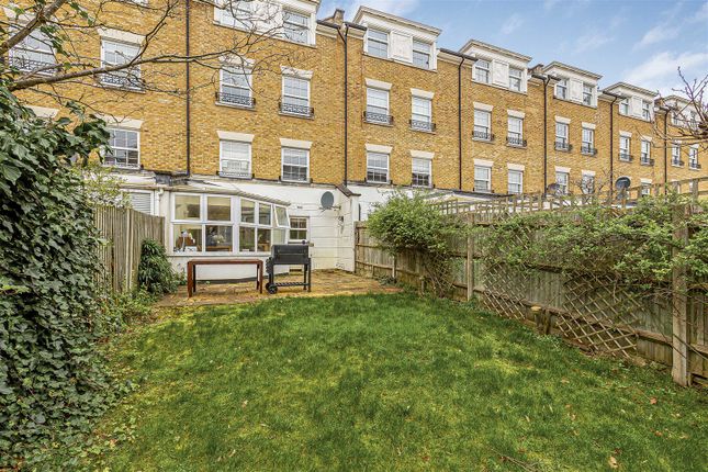 Town house for sale in Chapman Square, Parkside, Wimbledon