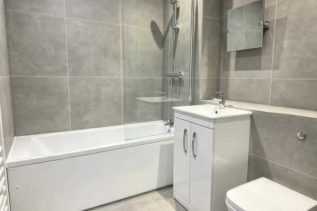 Apt 7, 86 Park Road, Worsborough, Barnsley photo 5